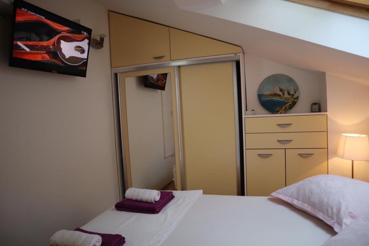 Apartments Iva Und Franka Omiš Eksteriør billede
