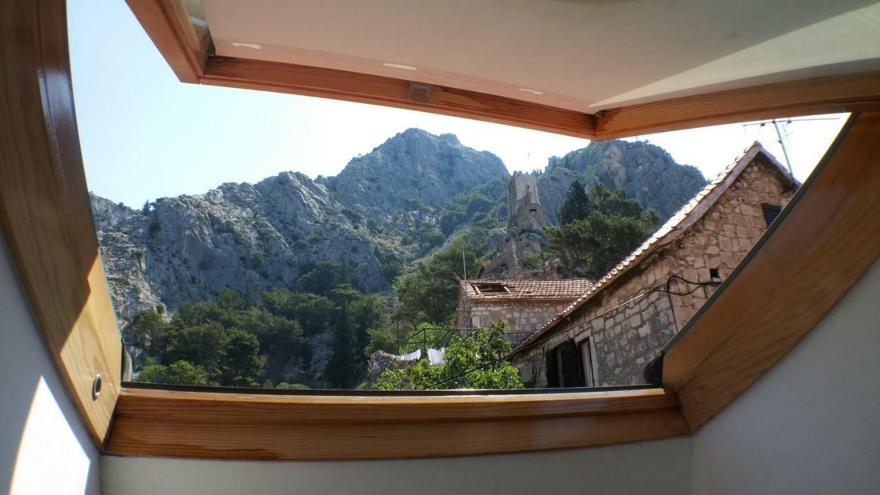 Apartments Iva Und Franka Omiš Eksteriør billede