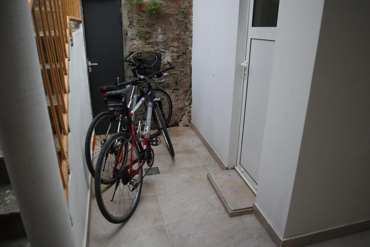 Apartments Iva Und Franka Omiš Eksteriør billede