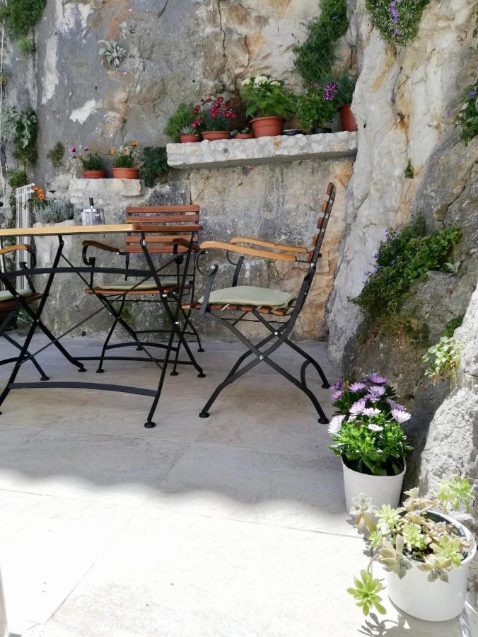 Apartments Iva Und Franka Omiš Eksteriør billede